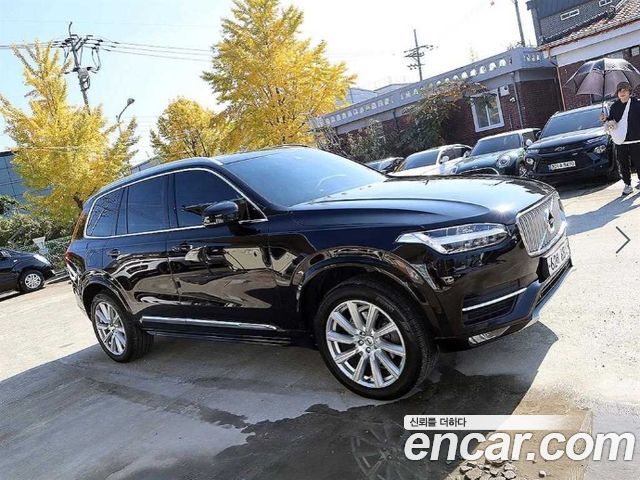 Volvo XC90 2018 — photo 20