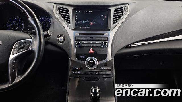 Hyundai Grandeur 2016 — photo 22