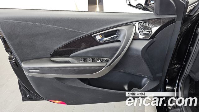 Hyundai Grandeur 2016 — photo 14