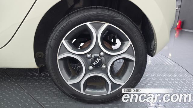 Kia morning 2013 — photo 7
