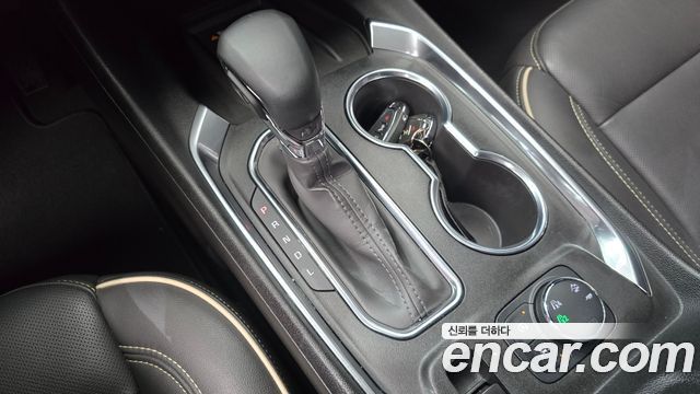 Chevrolet Korea Traverse 2023 — photo 12