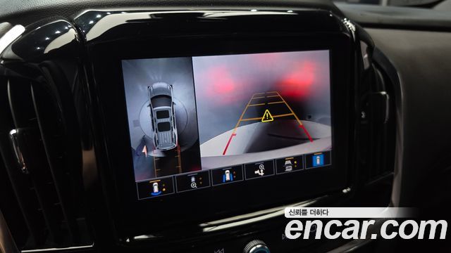 Chevrolet Korea Traverse 2023 — photo 20