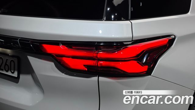 Chevrolet Korea Traverse 2023 — photo 9