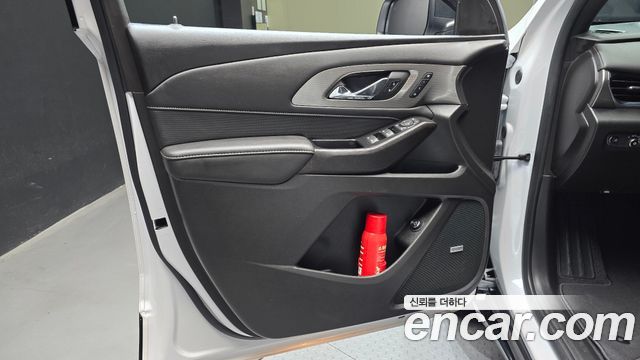 Chevrolet Korea Traverse 2023 — photo 14