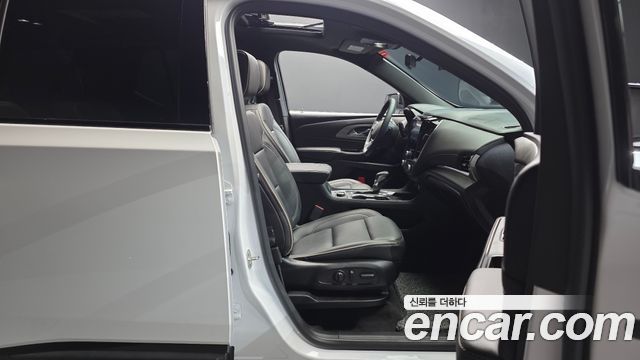 Chevrolet Korea Traverse 2023 — photo 16