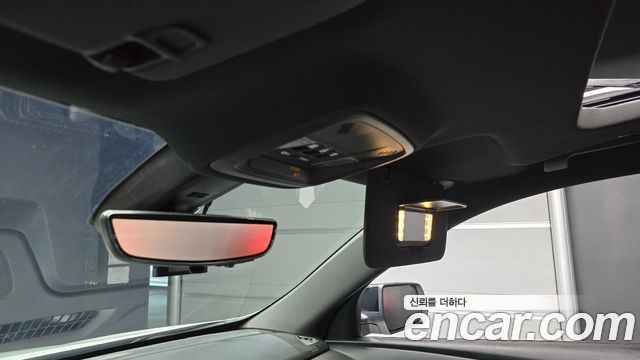 Chevrolet Korea Traverse 2023 — photo 31