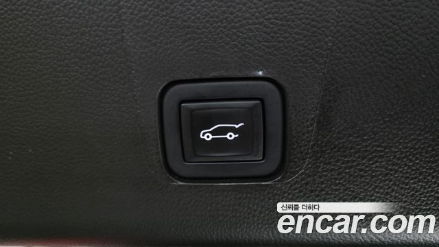 Chevrolet Korea Traverse 2023 — photo 32