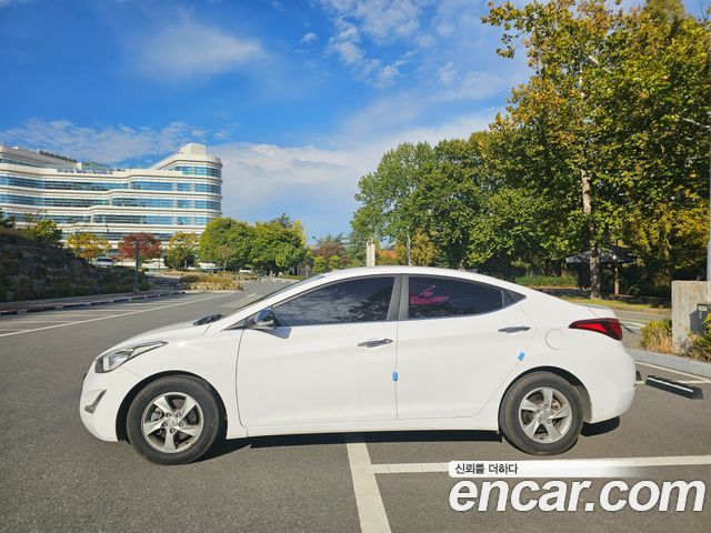 Hyundai AVANTE 2015 — photo 4