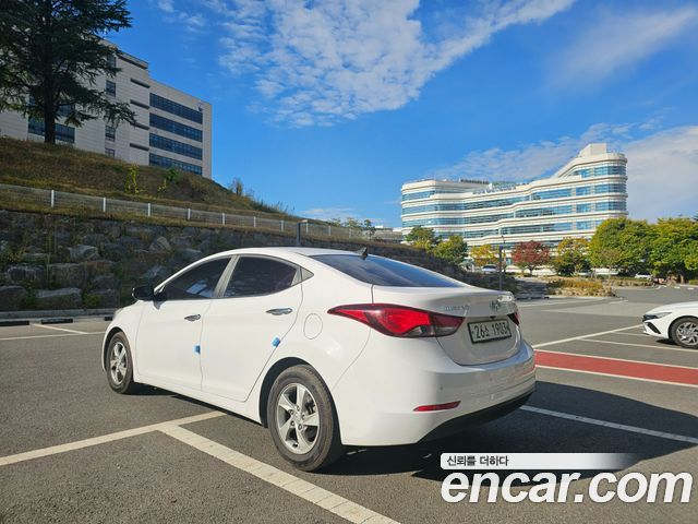 Hyundai AVANTE 2015 — photo 5