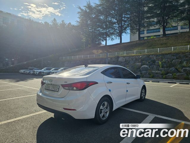 Hyundai AVANTE 2015 — photo 7