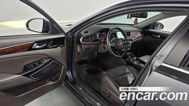 Kia K7 2017 — photo 13