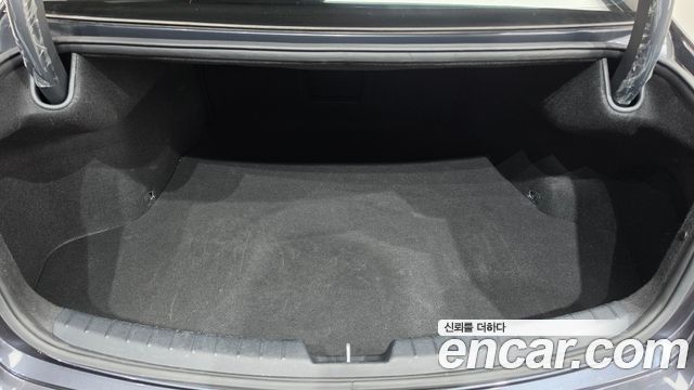 Kia K7 2017 — photo 25