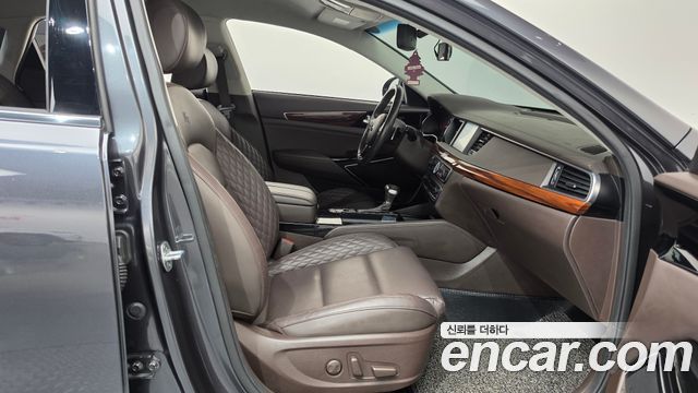 Kia K7 2017 — photo 16