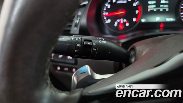 Kia K7 2017 — photo 33