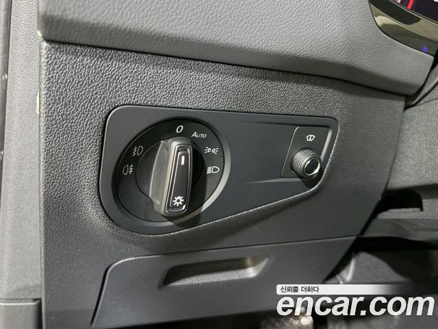 Volkswagen Tiguan 2020 — photo 15