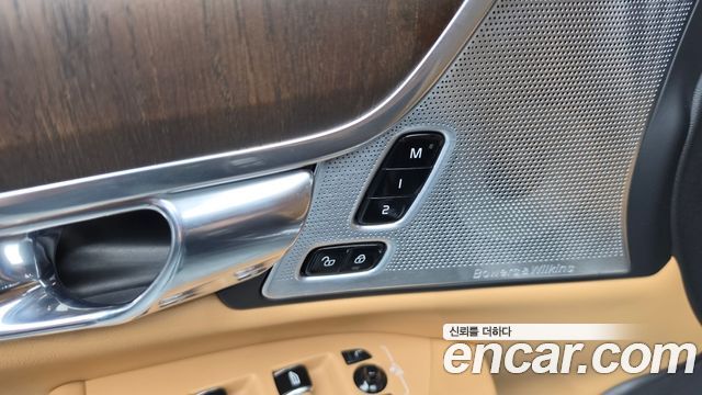 Volvo S90 2021 — photo 35