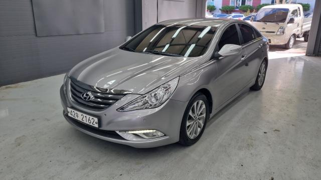 Hyundai Sonata 2014 — photo 1