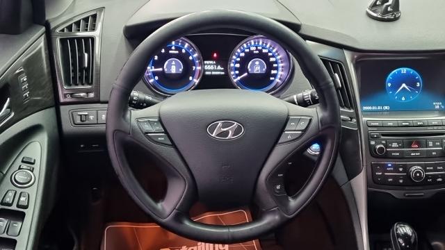 Hyundai Sonata 2014 — photo 13