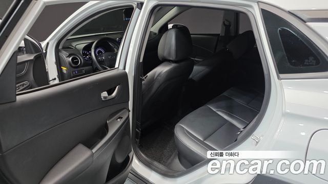 Hyundai Kona 2018 — photo 17
