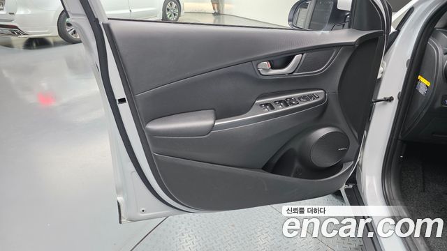Hyundai Kona 2018 — photo 14