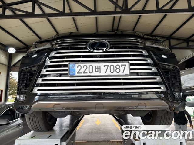 Lexus LX 2026 — photo 1