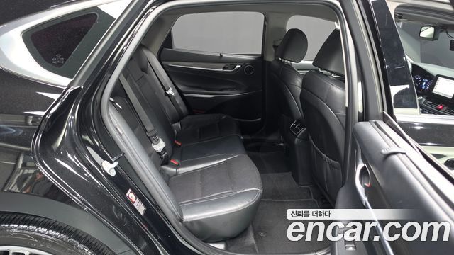 Hyundai Grandeur 2018 — photo 17