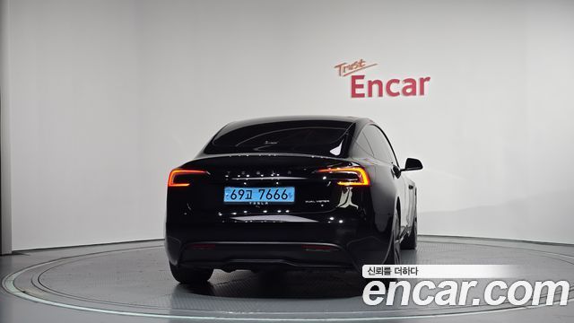 Tesla Model 3 2025 — photo 4