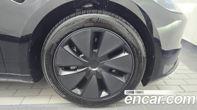 Tesla Model 3 2025 — photo 7