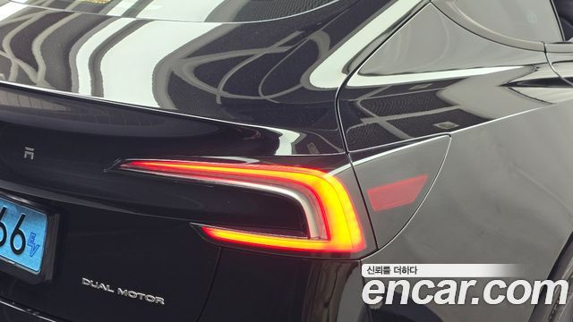 Tesla Model 3 2025 — photo 9