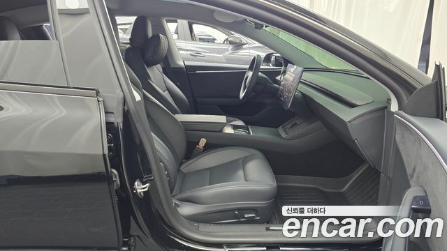 Tesla Model 3 2025 — photo 16