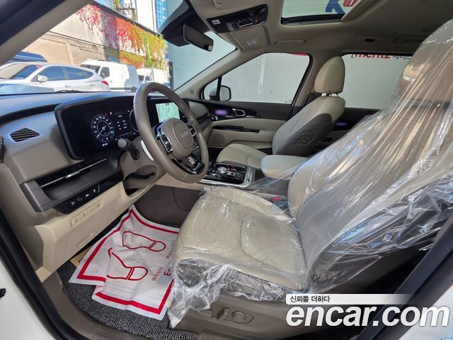 Kia Canival 2023 — photo 8