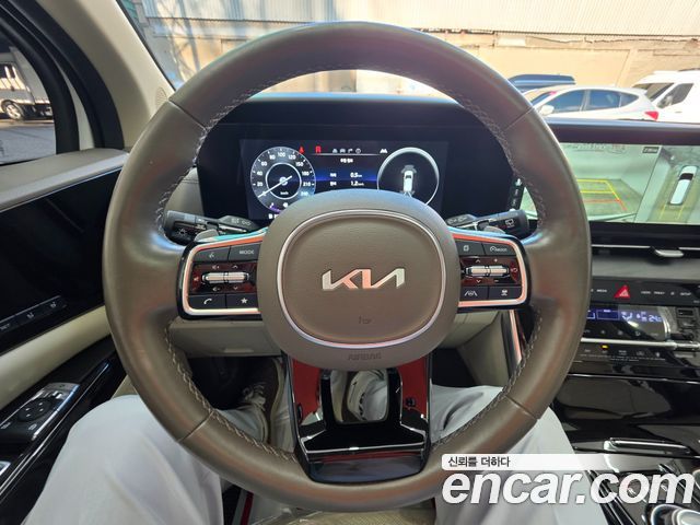 Kia Canival 2023 — photo 15