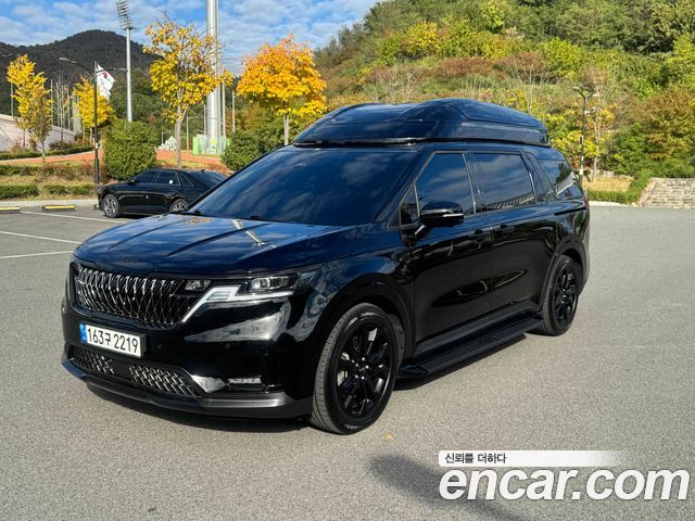 Kia Canival 2023 — photo 2