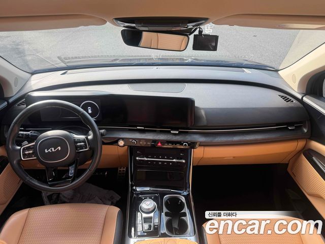 Kia Canival 2023 — photo 7