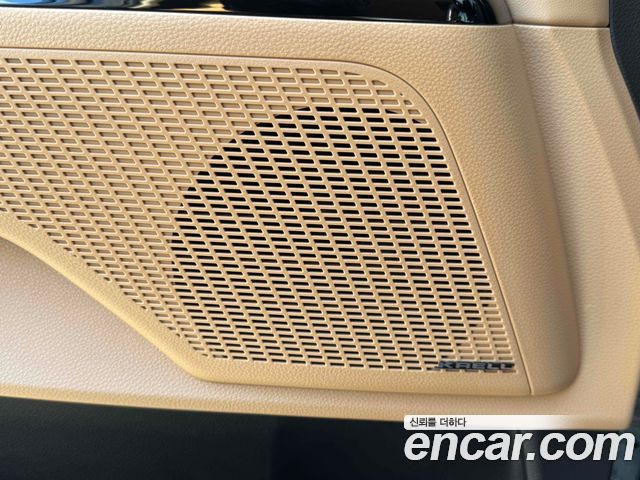 Kia Canival 2023 — photo 14