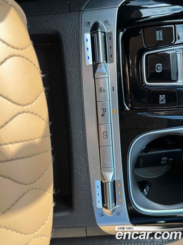 Kia Canival 2023 — photo 15