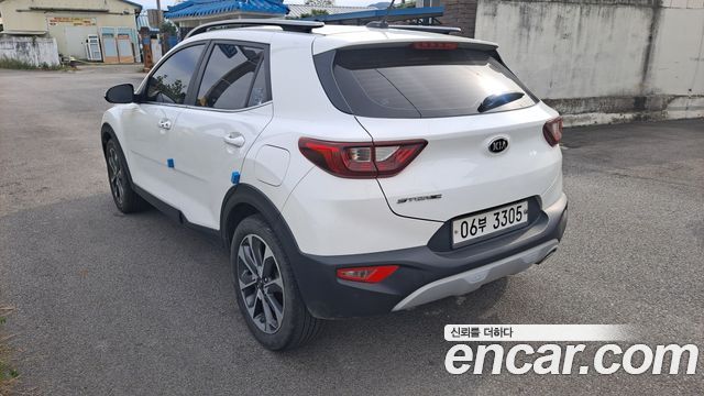 Kia Stonic 2018 — photo 5