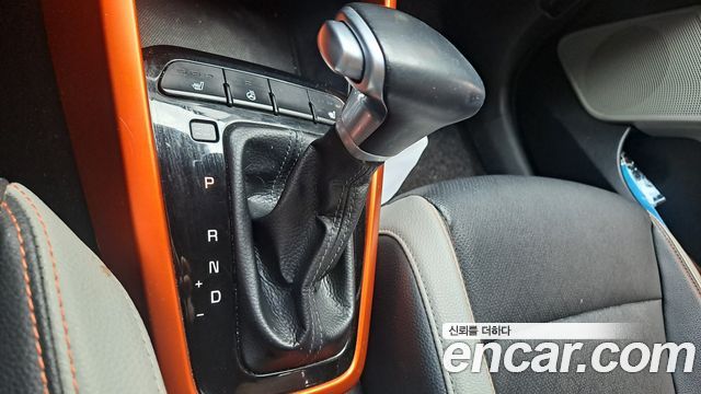 Kia Stonic 2018 — photo 15