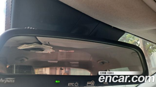 Kia Stonic 2018 — photo 17