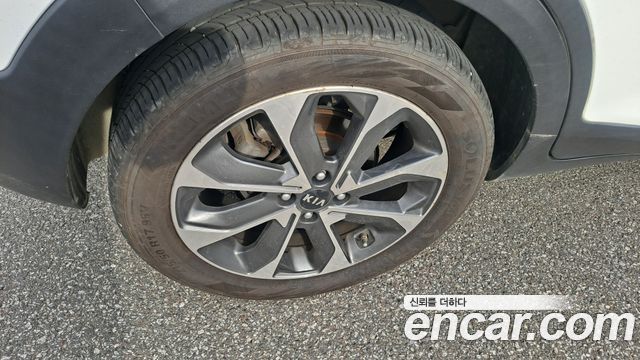 Kia Stonic 2018 — photo 18