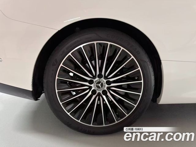 Mercedes-Benz CLE-Class 2026 — photo 12