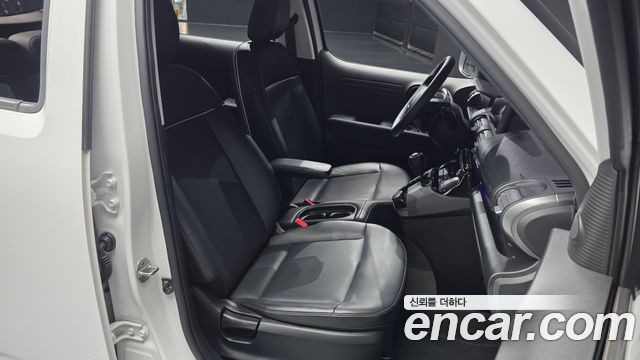 Hyundai Casper 2023 — photo 19