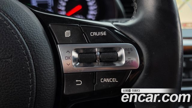 Kia K7 2016 — photo 23