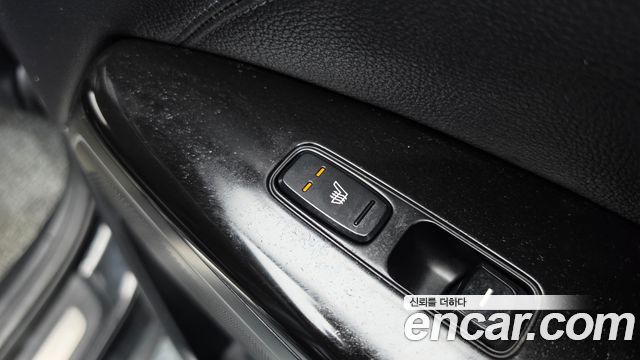 Kia K7 2016 — photo 25