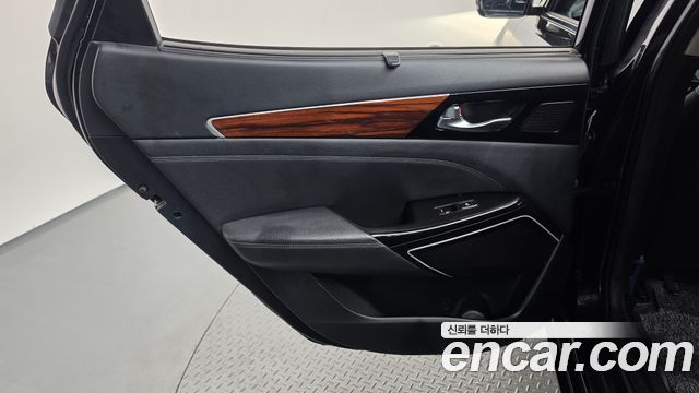 Kia K7 2016 — photo 15