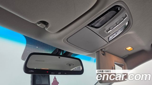 Kia K7 2016 — photo 27
