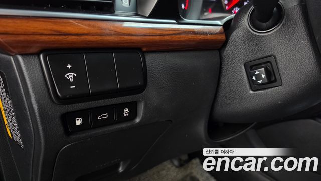 Kia K7 2016 — photo 29