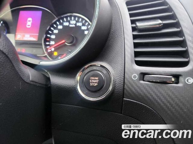 Kia K3 2015 — photo 13