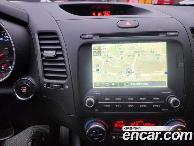 Kia K3 2015 — photo 14
