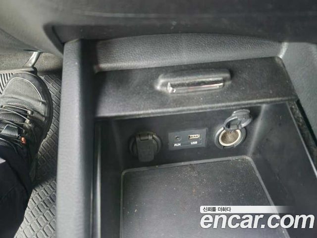 Kia K3 2015 — photo 15